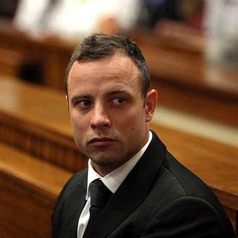 Oscar Pistorius released on parole 11 years after killing Reeva。